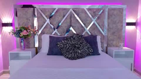 Martina Garcia online show from 12-21-25, 06:59