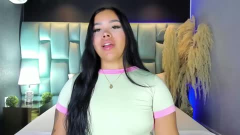 Martina Garcia online show from 04-18-26, 07:29