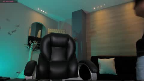 Snapshot of martinnabonnet chatting on 03-07-25, 10:35 Martinna Bonnet online show from 03-07-25, 10:35