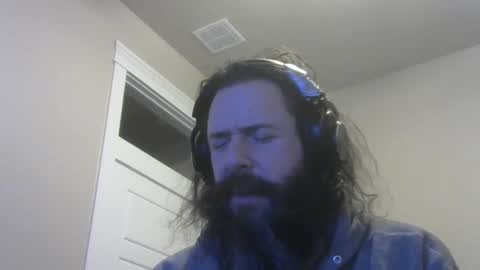 Snapshot of martlz chatting on 12-27-24, 03:42 Martlz online show from 12-27-24, 03:42