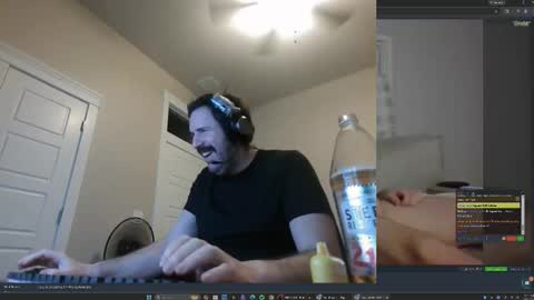 Snapshot of martlz chatting on 03-14-26, 08:42 Martlz online show from 03-14-26, 08:42