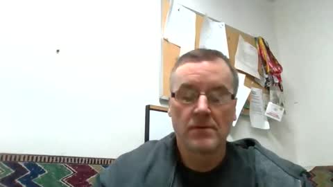 Snapshot of marty1688 chatting on 02-11-26, 01:16 marty1688 online show from 02-11-26, 01:16