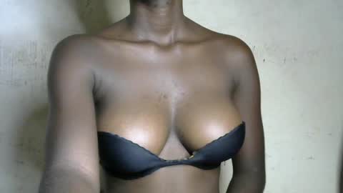 Snapshot of marvelous_pussy chatting on 06-25-26, 04:23 sonia online show from 06-25-26, 04:23