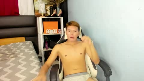 Snapshot of marvin_nextdoor69 chatting on 02-14-25, 12:36 marvin_nextdoor69 online show from 02-14-25, 12:36
