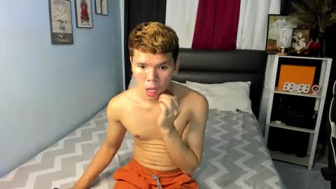 Snapshot of marvin_nextdoor69 chatting on 02-17-25, 11:55 marvin_nextdoor69 online show from 02-17-25, 11:55