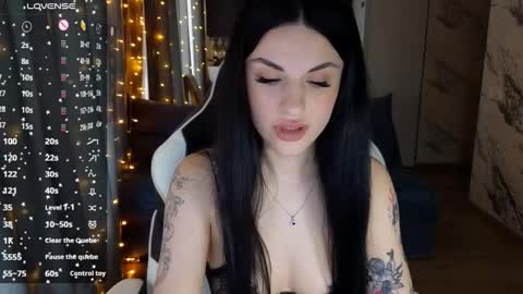 Snapshot of mary___moore chatting on 01-27-25, 05:25 Maria online show from 01-27-25, 05:25