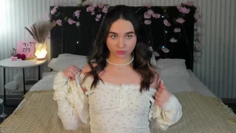 Mary online show from 12-22-25, 04:26