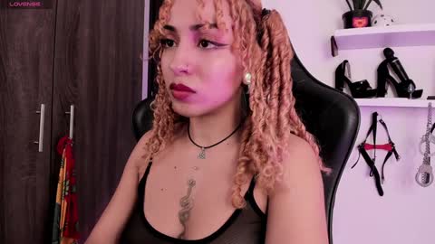 Snapshot of mary_jane_lovers chatting on 01-10-25, 10:15 Mary Jane online show from 01-10-25, 10:15