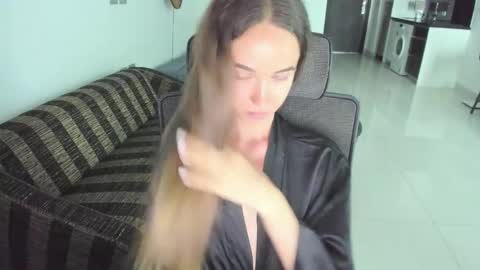 Snapshot of mary_janee__ chatting on 05-30-26, 05:48 Mary Jane online show from 05-30-26, 05:48