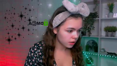 Snapshot of mary_meow_hot chatting on 12-02-25, 10:31 Mary online show from 12-02-25, 10:31