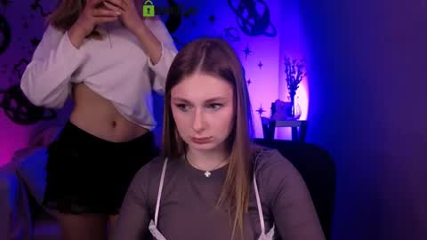 Mary online show from 04-22-26, 07:26