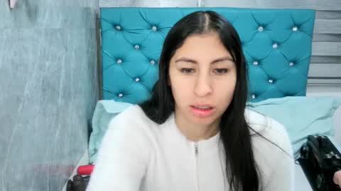 Snapshot of mary_mood_ chatting on 01-21-25, 11:03 Mary Moon online show from 01-21-25, 11:03