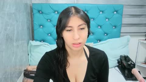 Snapshot of mary_mood_ chatting on 01-31-25, 11:13 Mary Moon online show from 01-31-25, 11:13