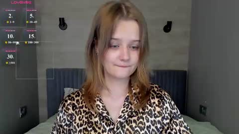 mary_phoenix online show from 06-12-26, 09:03
