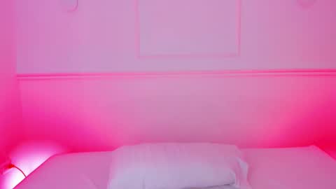 Snapshot of mary_suarez chatting on 09-19-25, 02:24 Maria online show from 09-19-25, 02:24