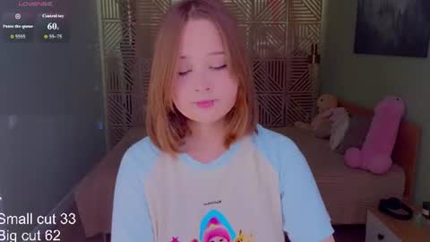 Snapshot of mary_u chatting on 07-14-26, 04:28 Ur Mary online show from 07-14-26, 04:28