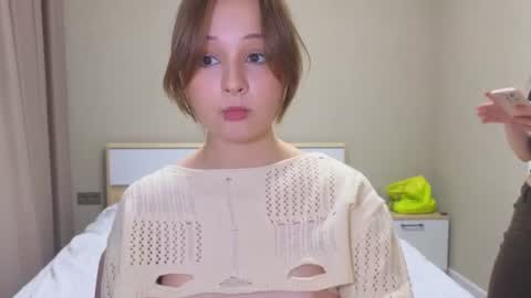Snapshot of mary_u chatting on 07-29-26, 06:11 Ur Mary online show from 07-29-26, 06:11