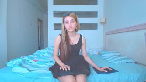 Snapshot of marya442004 chatting on 11-01-25, 05:42 marya442004 online show from 11-01-25, 05:42