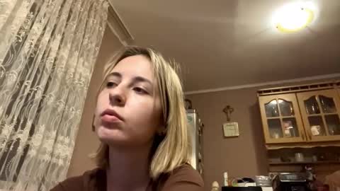 Tessa  online show from 03-05-26, 07:10