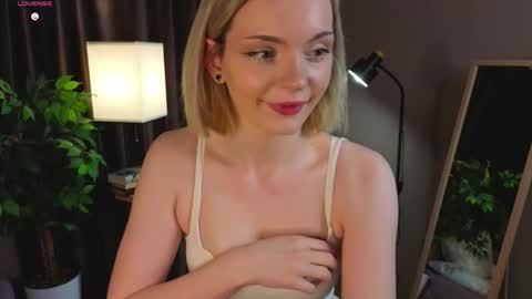 Mary online show from 04-06-26, 01:14