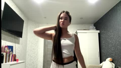 Lola online show from 02-28-26, 06:09