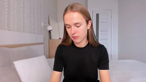 Snapshot of marylee_21 chatting on 11-14-25, 11:31 Mari online show from 11-14-25, 11:31