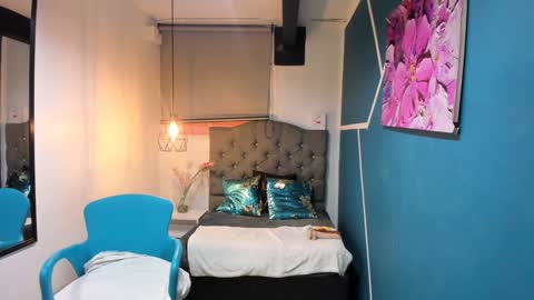 Marylin online show from 12-14-24, 01:50