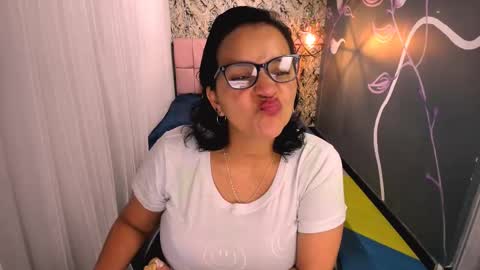 Marylin online show from 03-12-25, 07:49