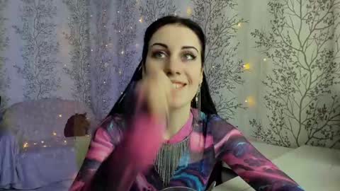 Snapshot of marylou_ chatting on 02-21-25, 06:29 Mary Lou online show from 02-21-25, 06:29