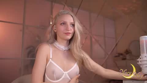 Snapshot of marylunamay chatting on 06-25-26, 04:12 Mary online show from 06-25-26, 04:12