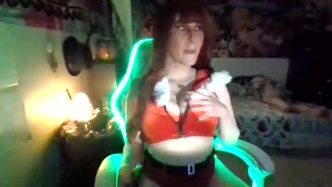 MarylynnJane online show from 12-12-24, 08:03