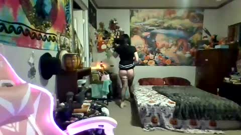 MarylynnJane online show from 12-13-24, 04:11