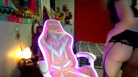 MarylynnJane online show from 01-07-25, 03:14