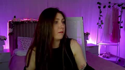 Mary Miller online show from 03-06-26, 08:44