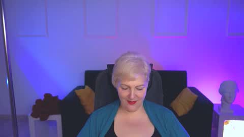 marymogan online show from 09-12-25, 06:13