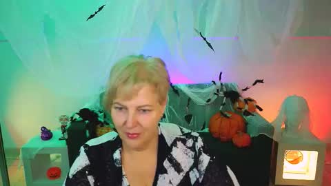 marymogan online show from 10-30-25, 04:25