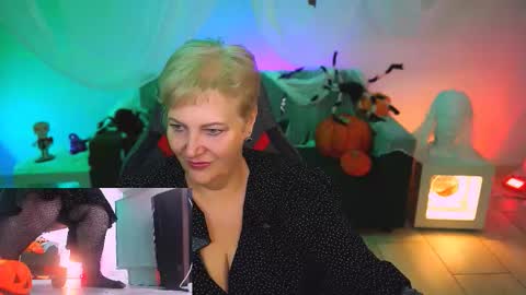 marymogan online show from 10-31-25, 04:57