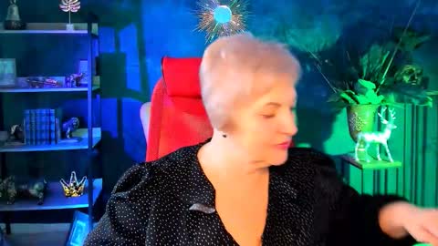 marymogan online show from 11-25-25, 05:18