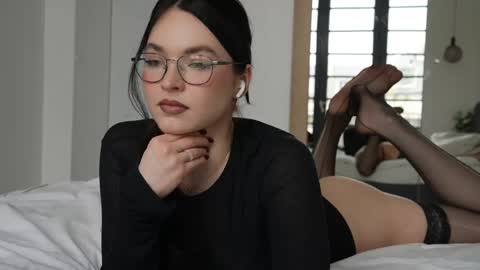 Marina online show from 04-19-26, 08:02