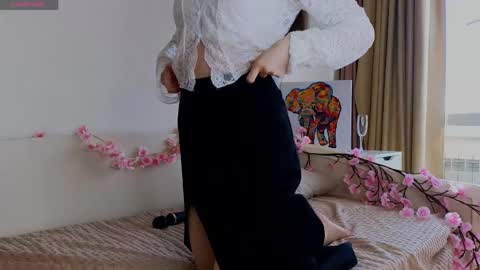 Snapshot of maryrosejansson chatting on 05-25-26, 03:12 Hi Im Olivia Im new here3 online show from 05-25-26, 03:12