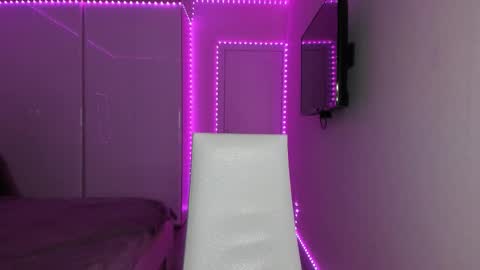 Mary online show from 02-03-26, 02:53