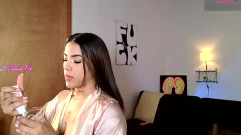Snapshot of maryybellax chatting on 06-23-26, 12:41 maryybellax online show from 06-23-26, 12:41
