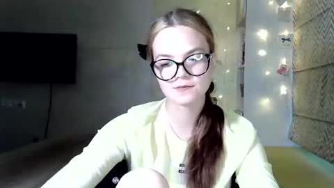 Nessa online show from 06-23-26, 04:16
