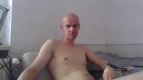 Snapshot of maserstti chatting on 06-07-26, 10:52 maserstti online show from 06-07-26, 10:52