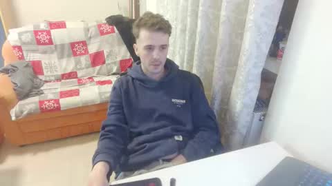 Snapshot of mash_potatoes_are_good chatting on 10-06-25, 12:41 mash_potatoes_are_good online show from 10-06-25, 12:41