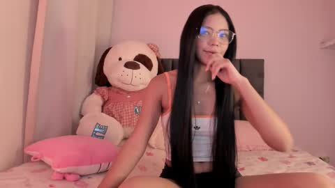 Snapshot of masher_g chatting on 02-22-26, 07:40 Masher online show from 02-22-26, 07:40