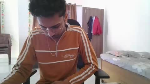 maskboyz2003 online show from 01-02-25, 04:41