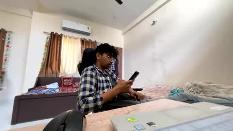 maskboyz2003 online show from 09-19-25, 08:16