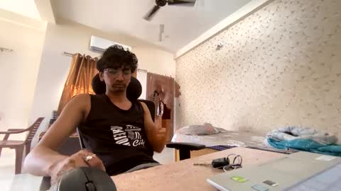 maskboyz2003 online show from 10-06-25, 03:37