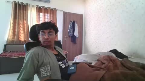 Mask Boy online show from 12-04-25, 04:00